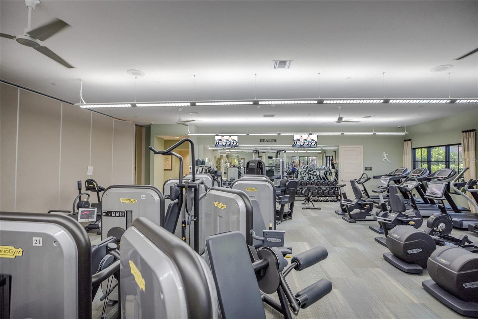 ESPLANADE - Residential