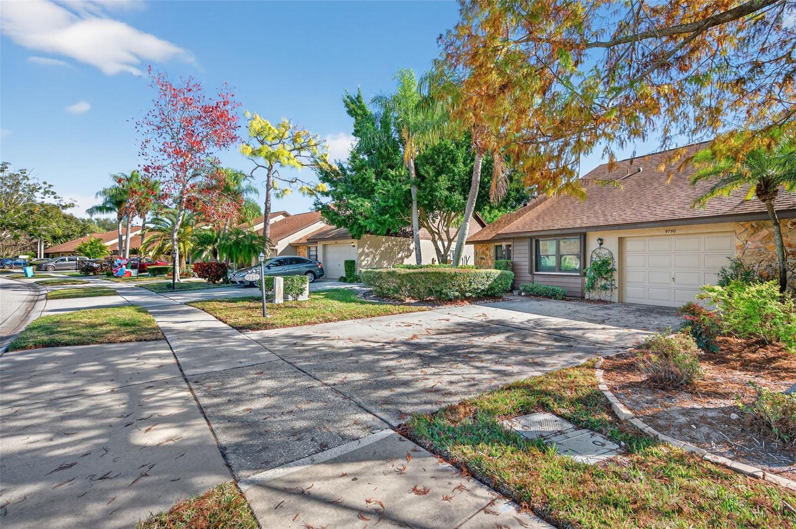 LAKE SEMINOLE VILLAGE - Residential