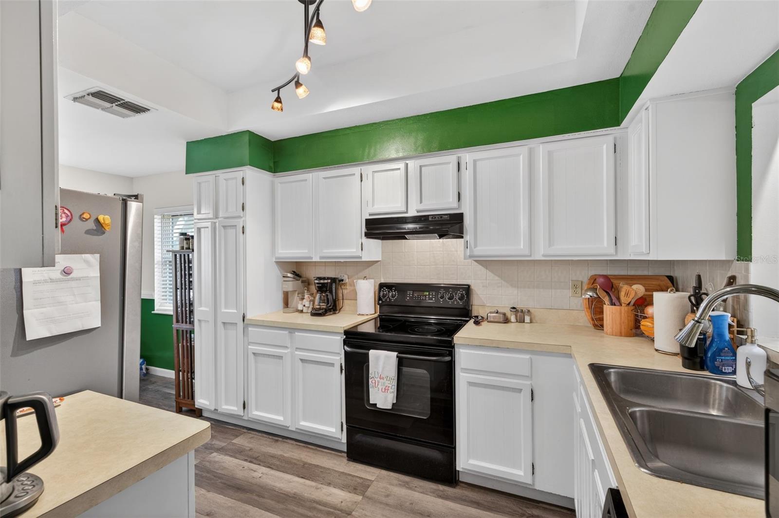 LAKE SEMINOLE VILLAGE - Residential