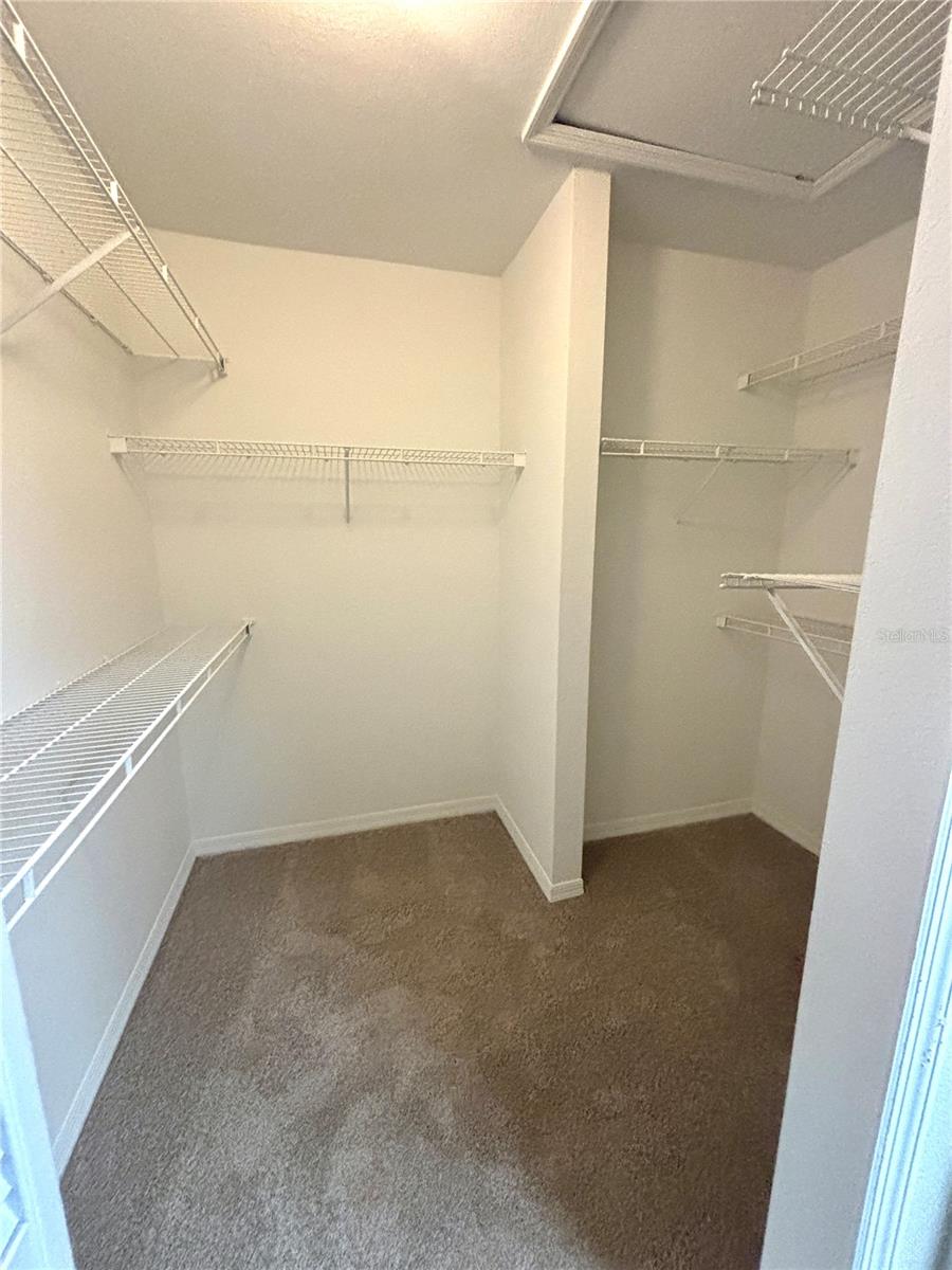 VISCONTI EAST - Residential Lease