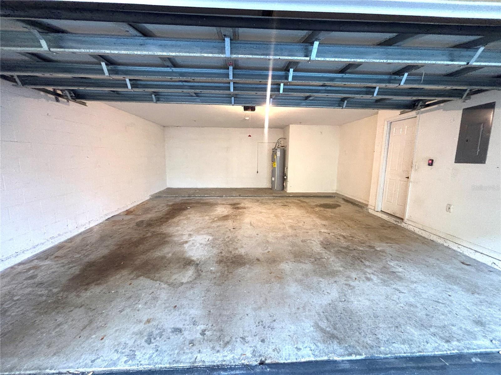 VISCONTI EAST - Residential Lease