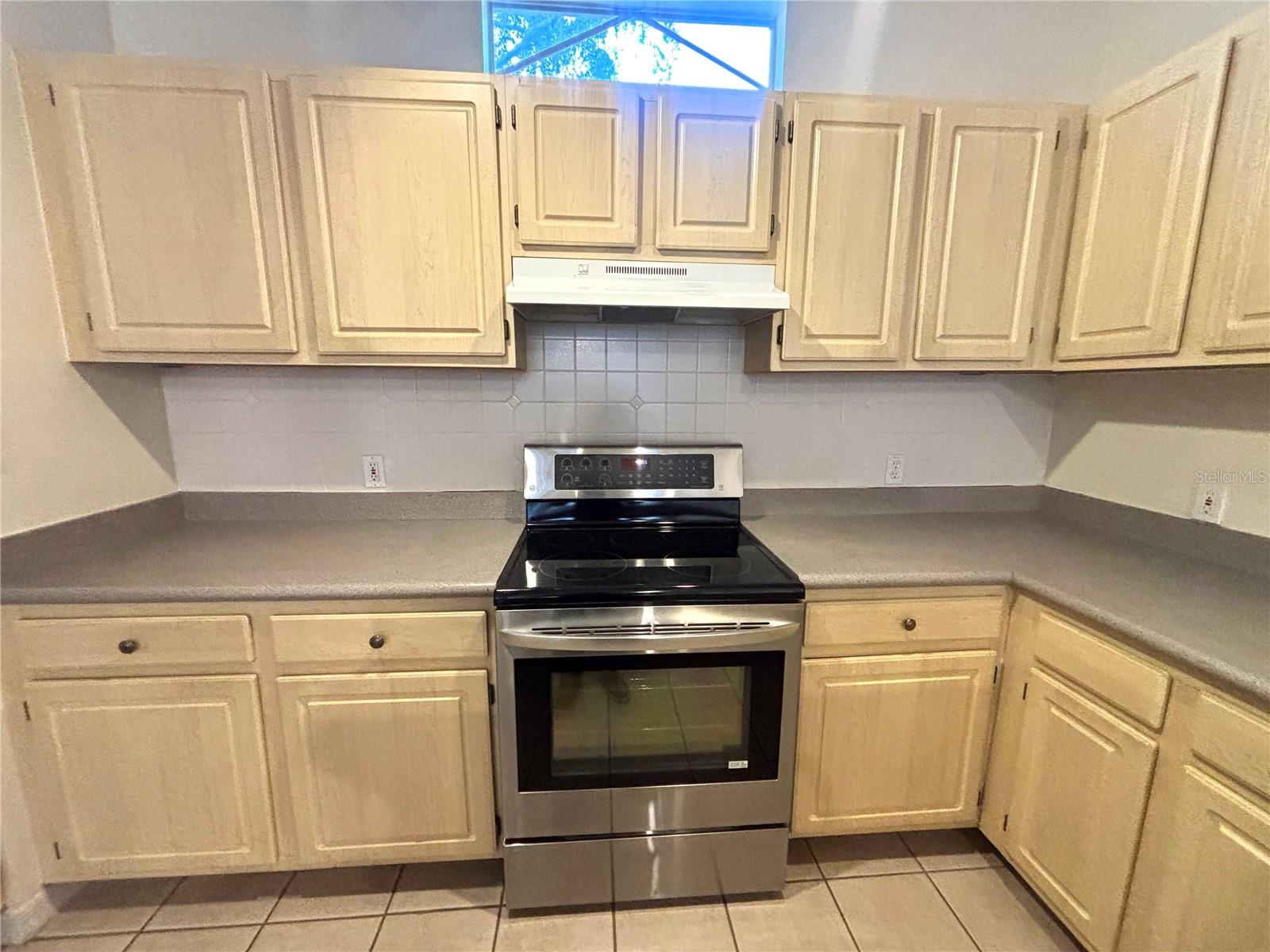 VISCONTI EAST - Residential Lease