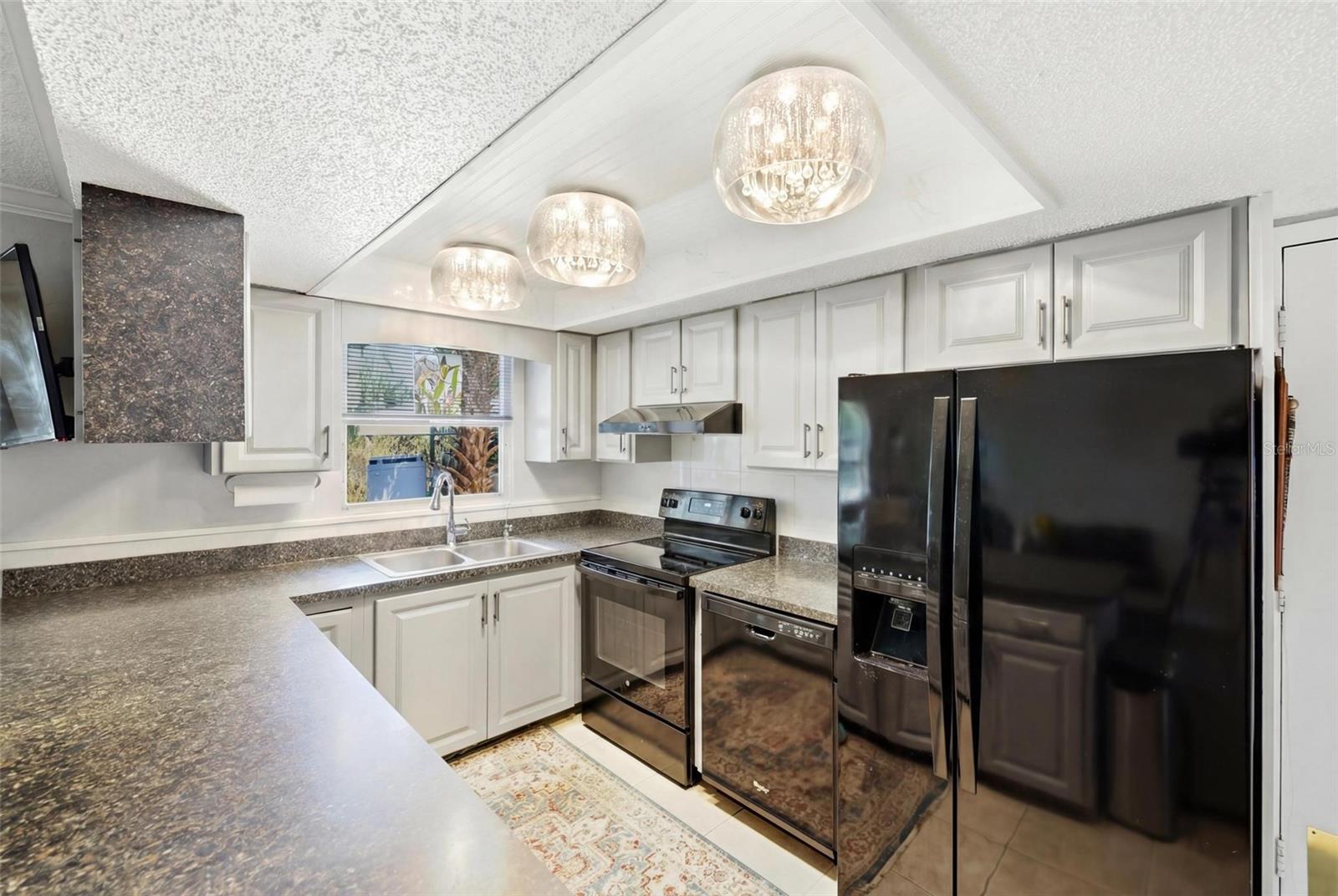 PERRY PARK - Residential