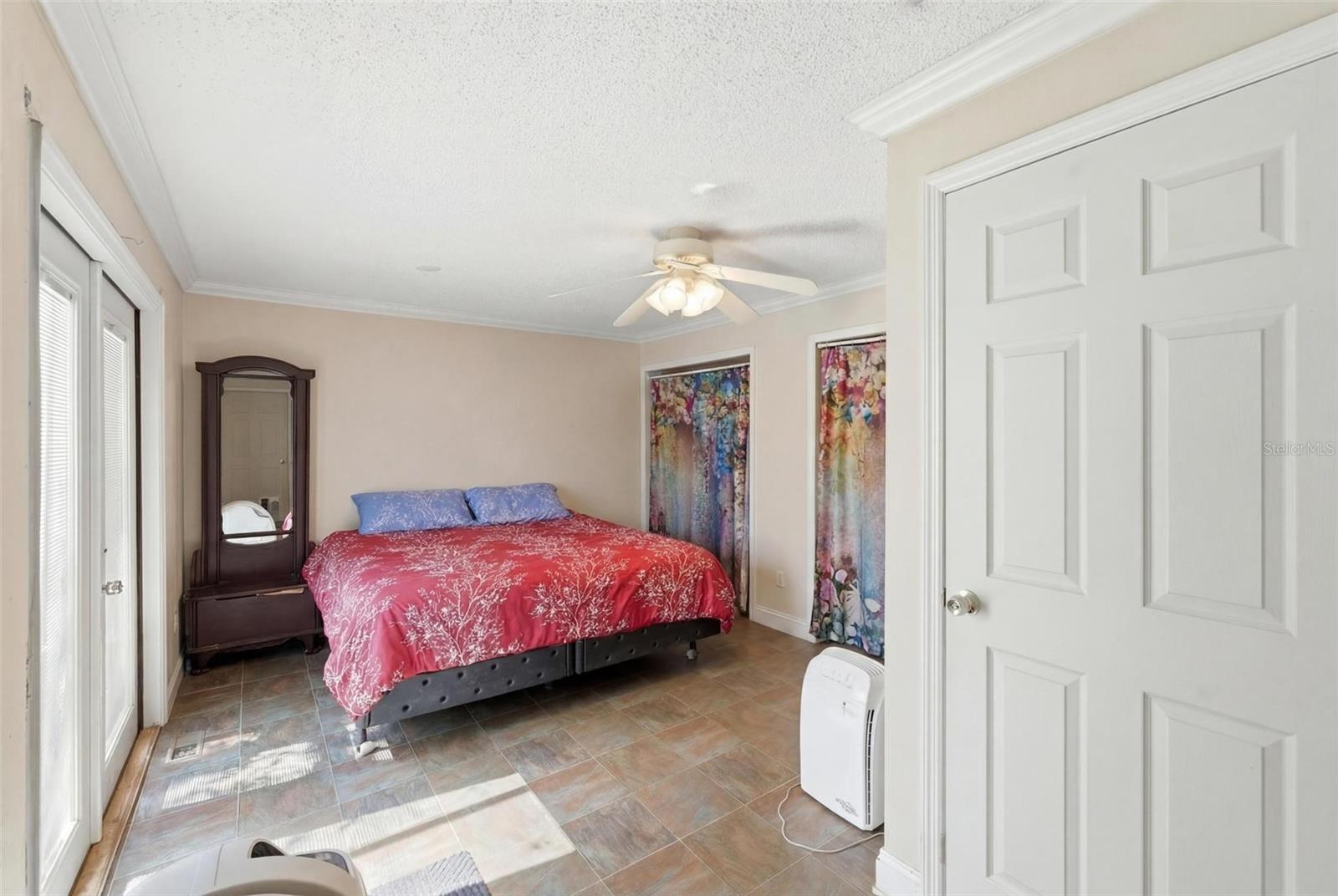 PERRY PARK - Residential