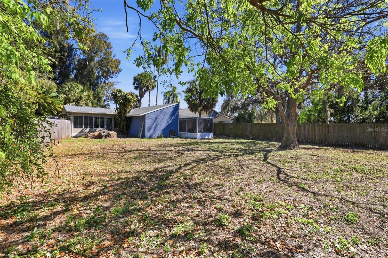 PERRY PARK - Residential