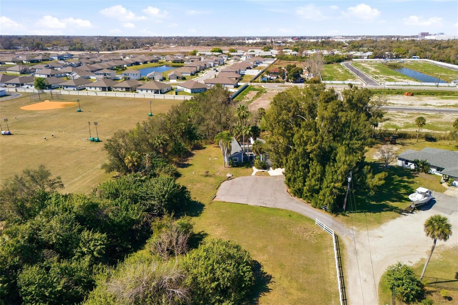 PERRY PARK - Residential