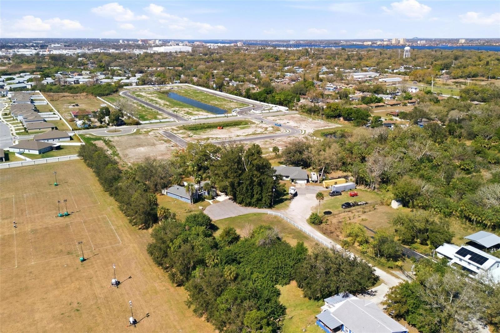 PERRY PARK - Residential