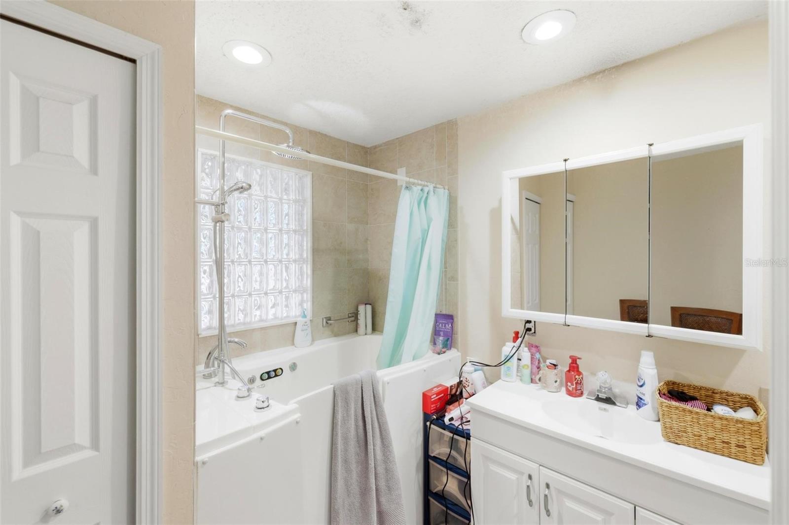 PERRY PARK - Residential