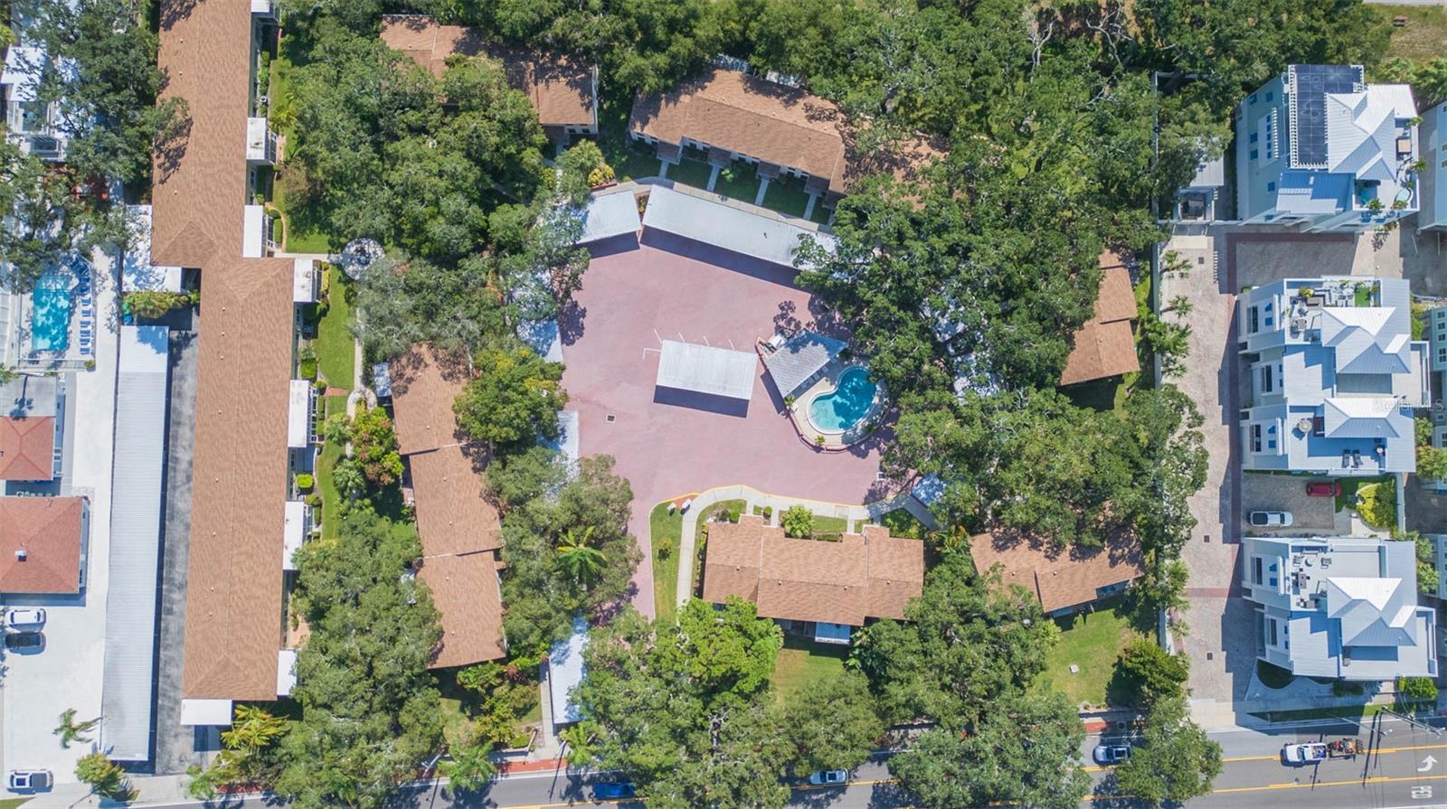 HARBOUR OAKS OF DUNEDIN CONDO - Residential