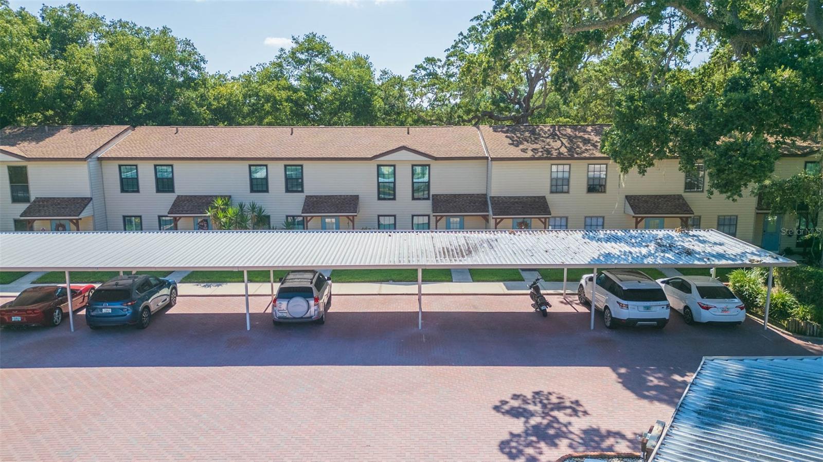 HARBOUR OAKS OF DUNEDIN CONDO - Residential