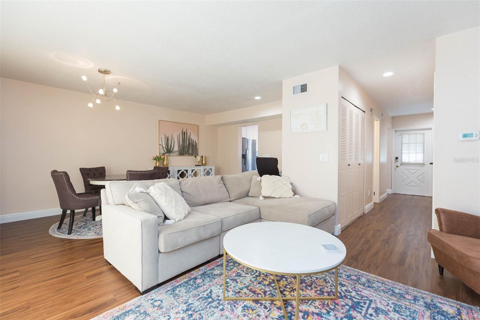 HARBOUR OAKS OF DUNEDIN CONDO - Residential