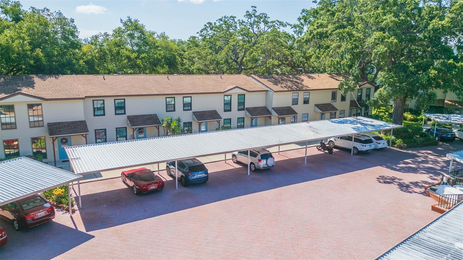 HARBOUR OAKS OF DUNEDIN CONDO - Residential