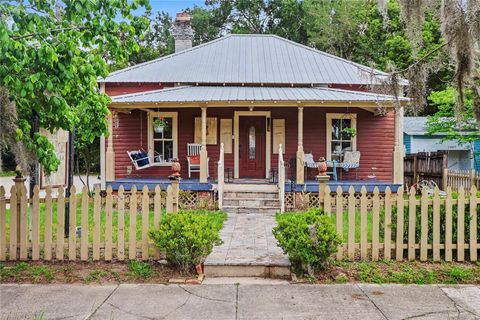 Photo of 20847 Walnut Street, Dunnellon, FL 34431 (MLS # OM725819)