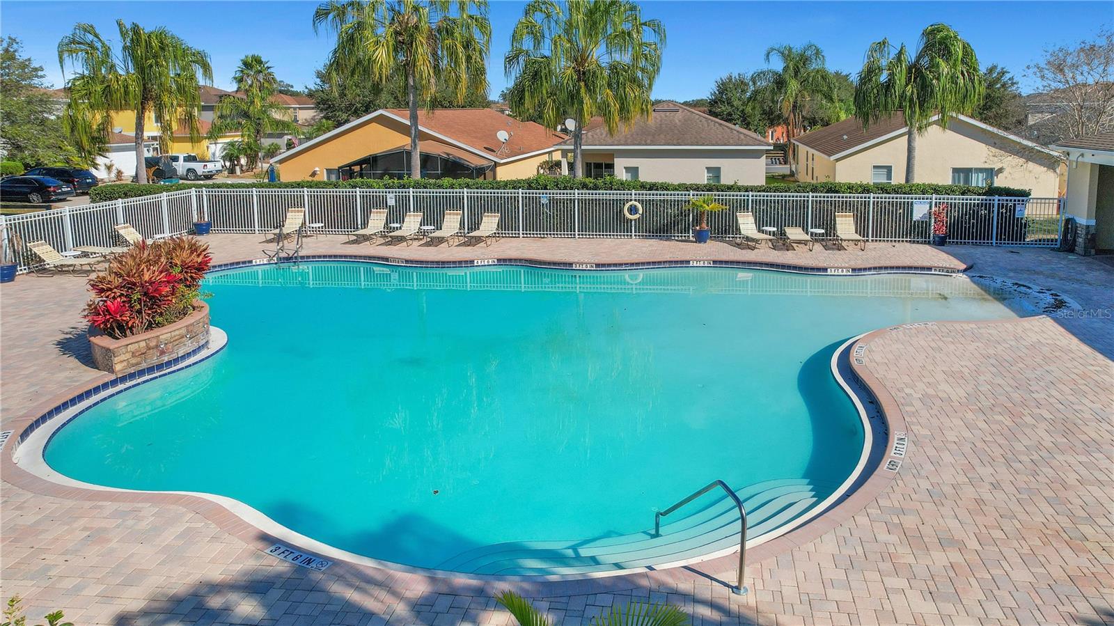 VILLAGES OF PARKWOOD - Residential