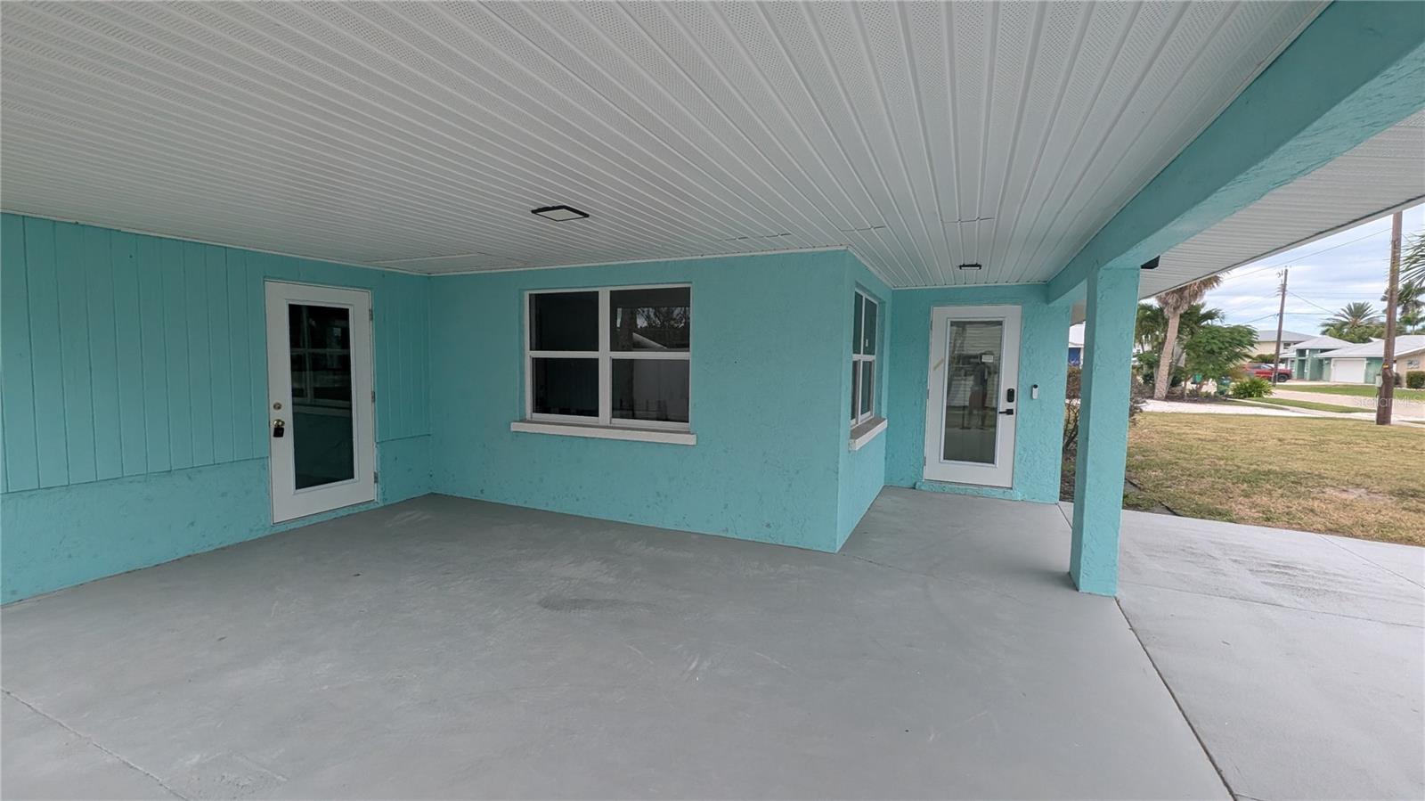 HOLMES BEACH 33RD UNIT - Residential