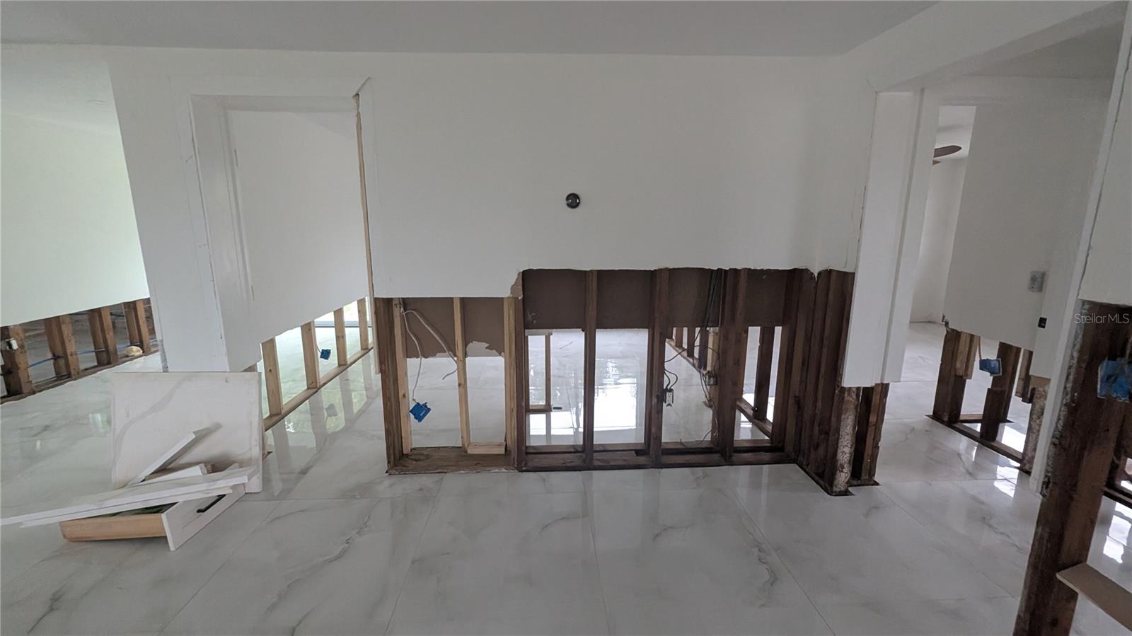 HOLMES BEACH 33RD UNIT - Residential