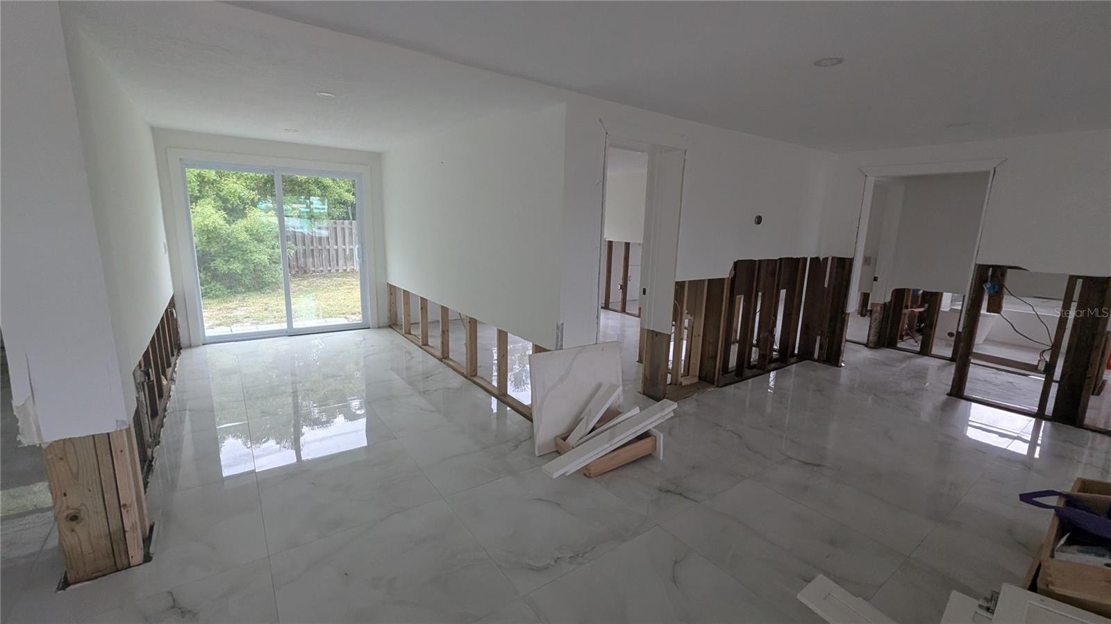 HOLMES BEACH 33RD UNIT - Residential