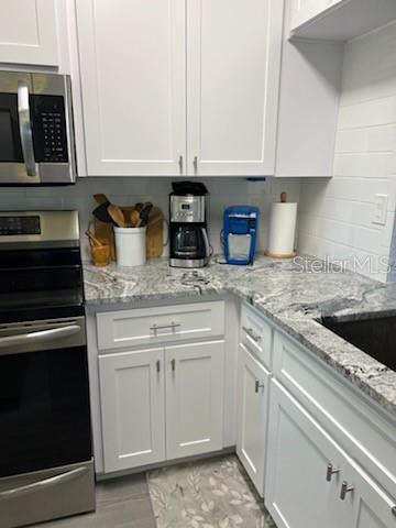 SAND PEBBLE - Residential Lease