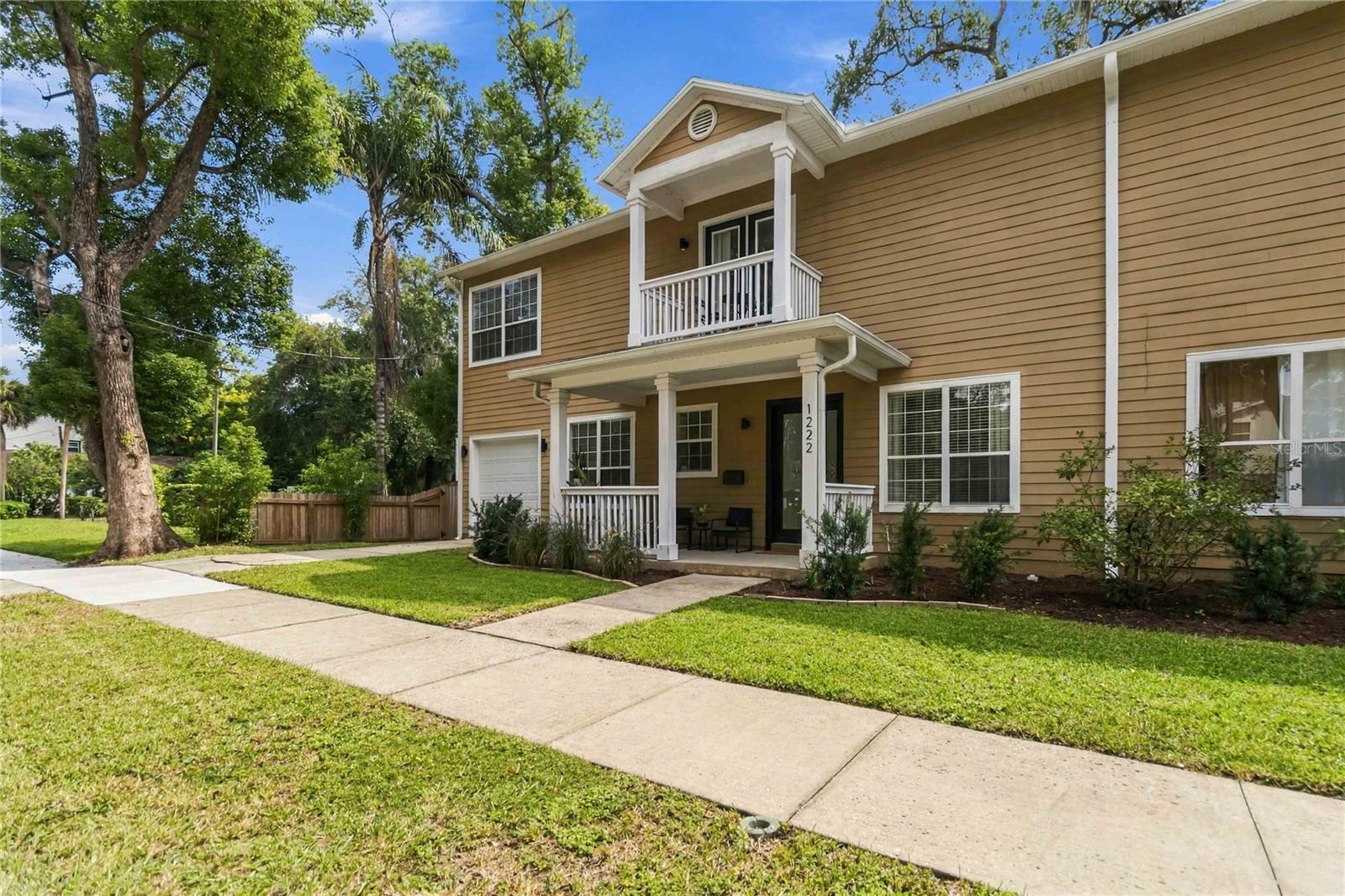 1222 NOBLE PLACE