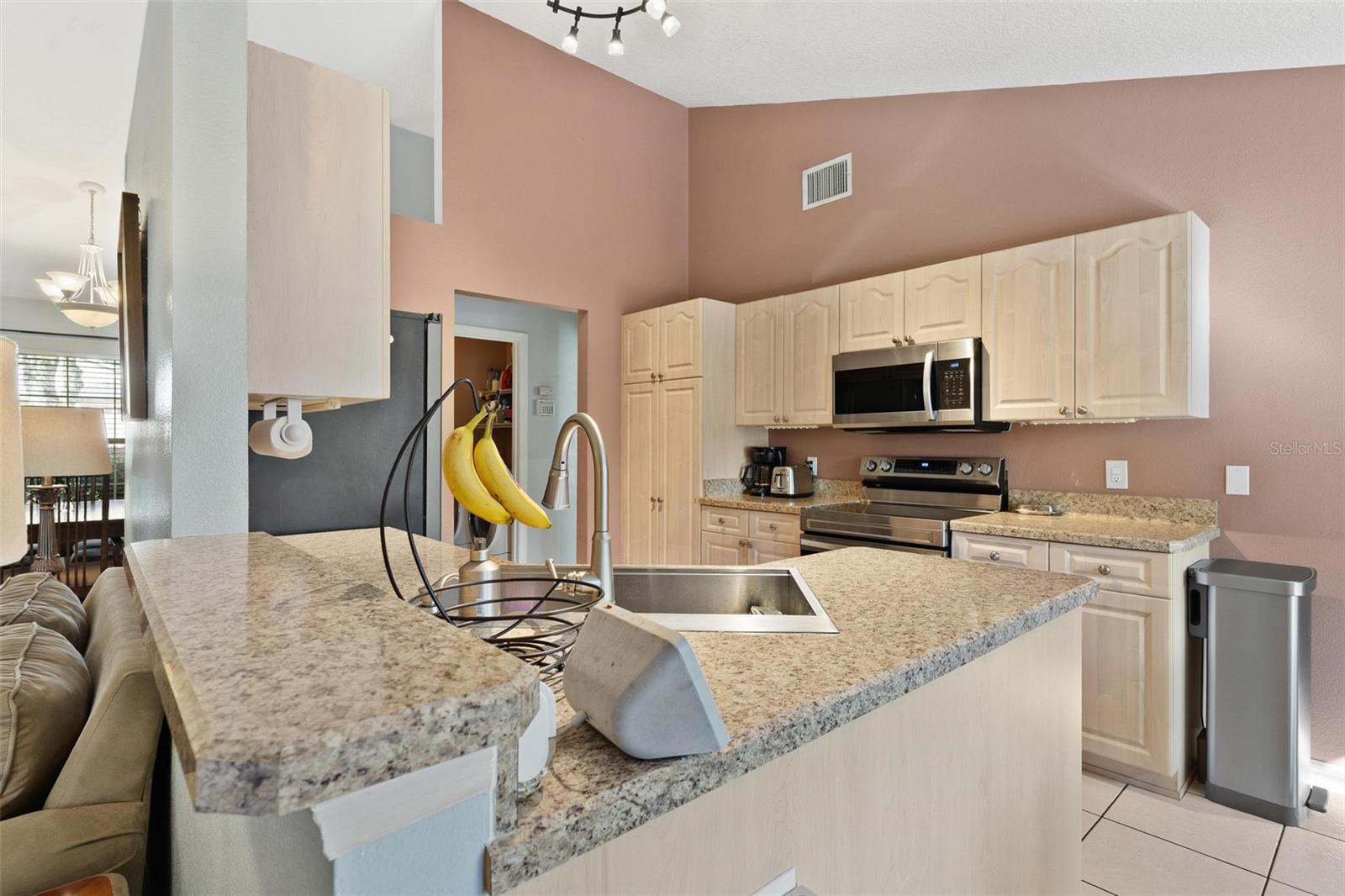 EUSTIS REMINGTON CLUB SUB - Residential