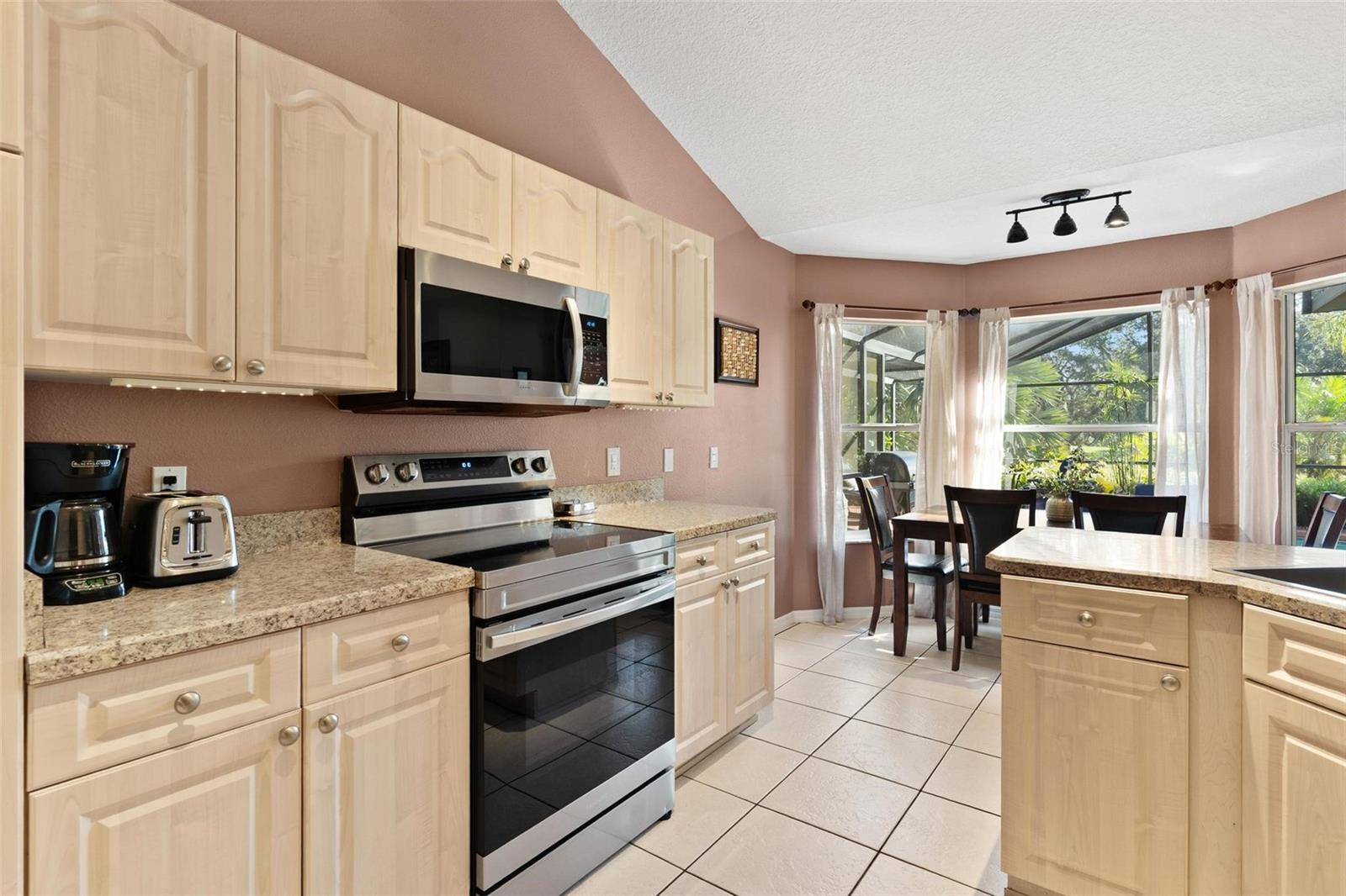 EUSTIS REMINGTON CLUB SUB - Residential