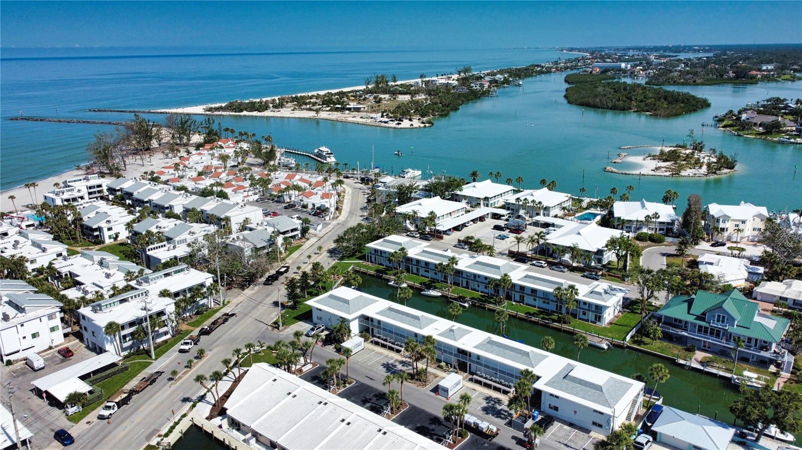 BAHIA VISTA GULF - Residential