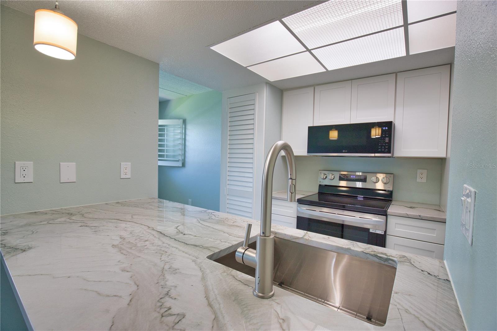 BAHIA VISTA GULF - Residential