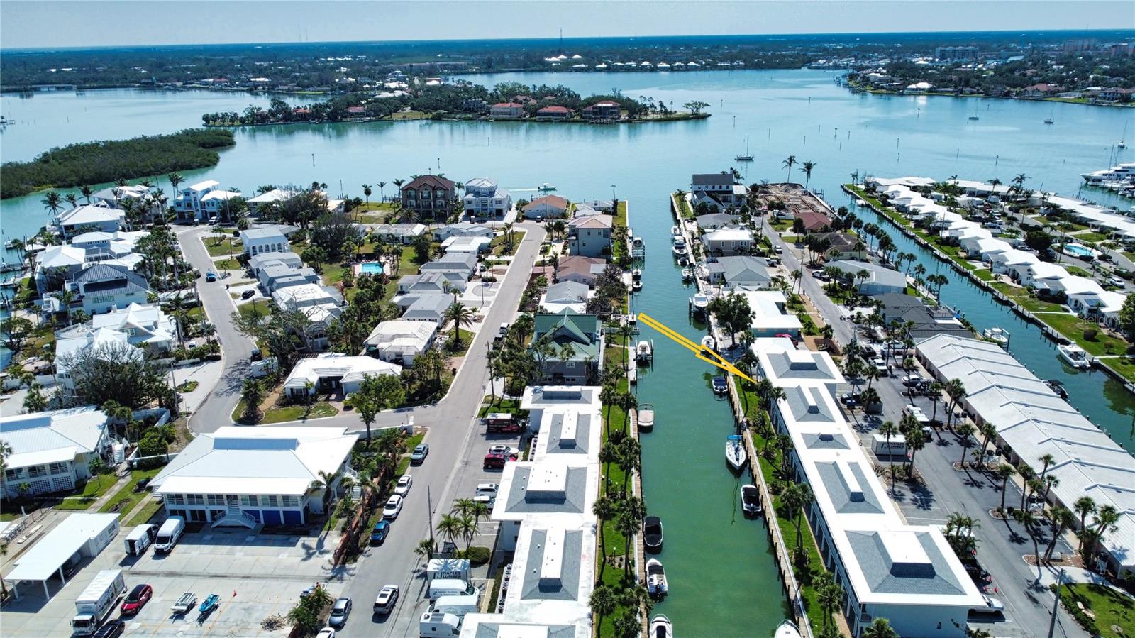 BAHIA VISTA GULF - Residential