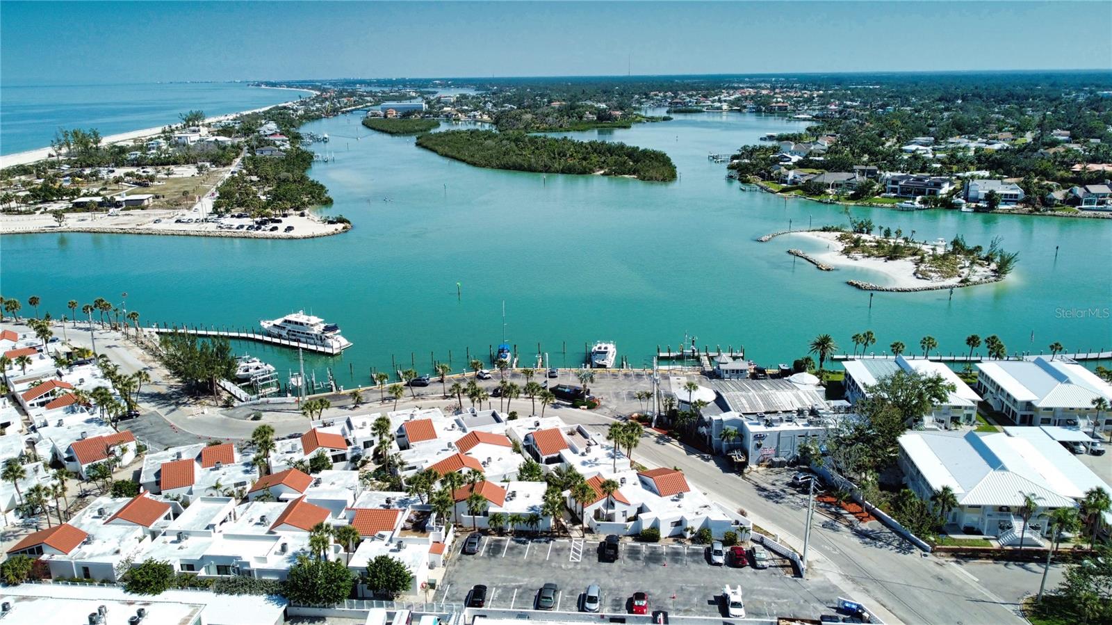 BAHIA VISTA GULF - Residential
