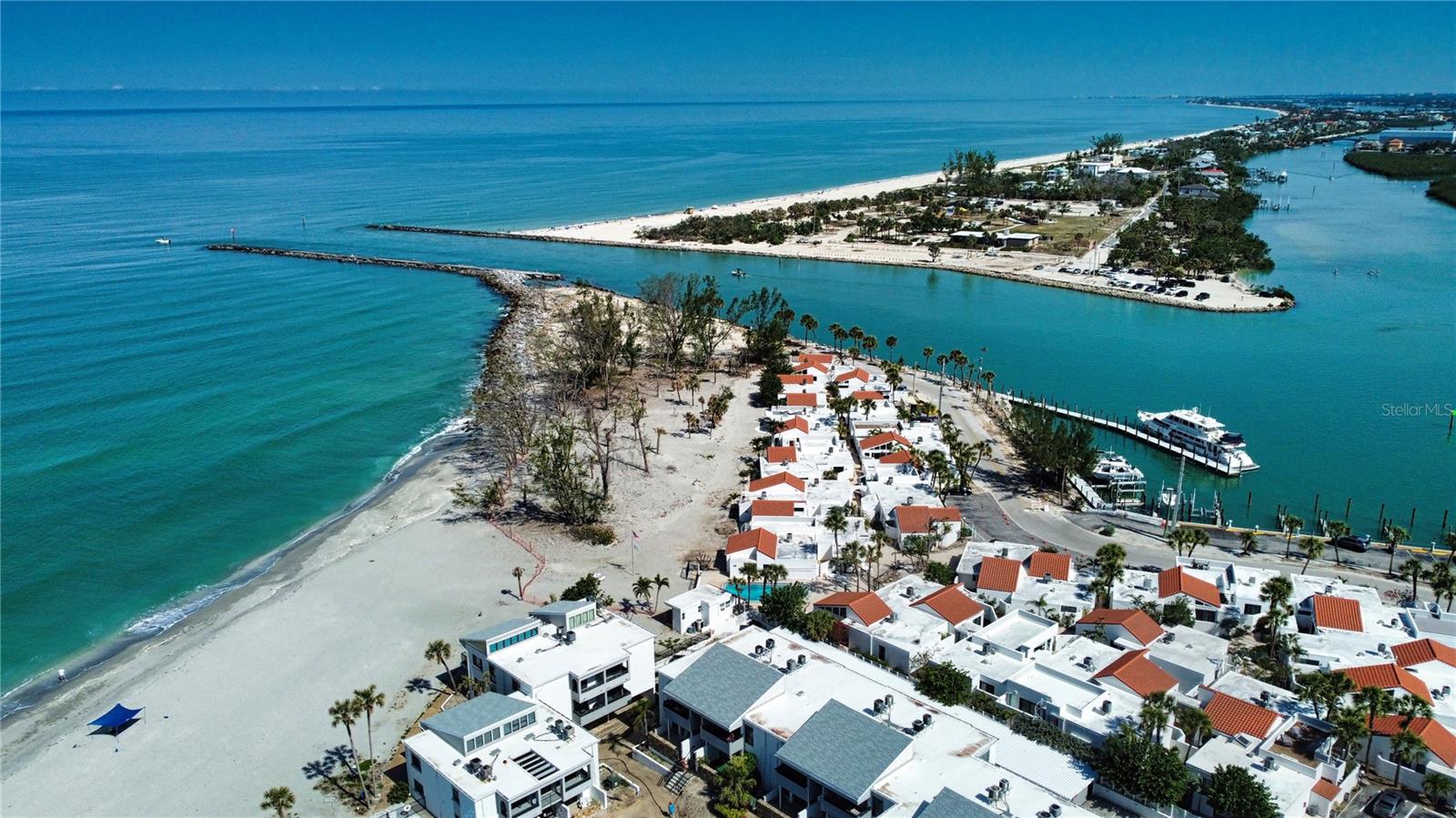 BAHIA VISTA GULF - Residential