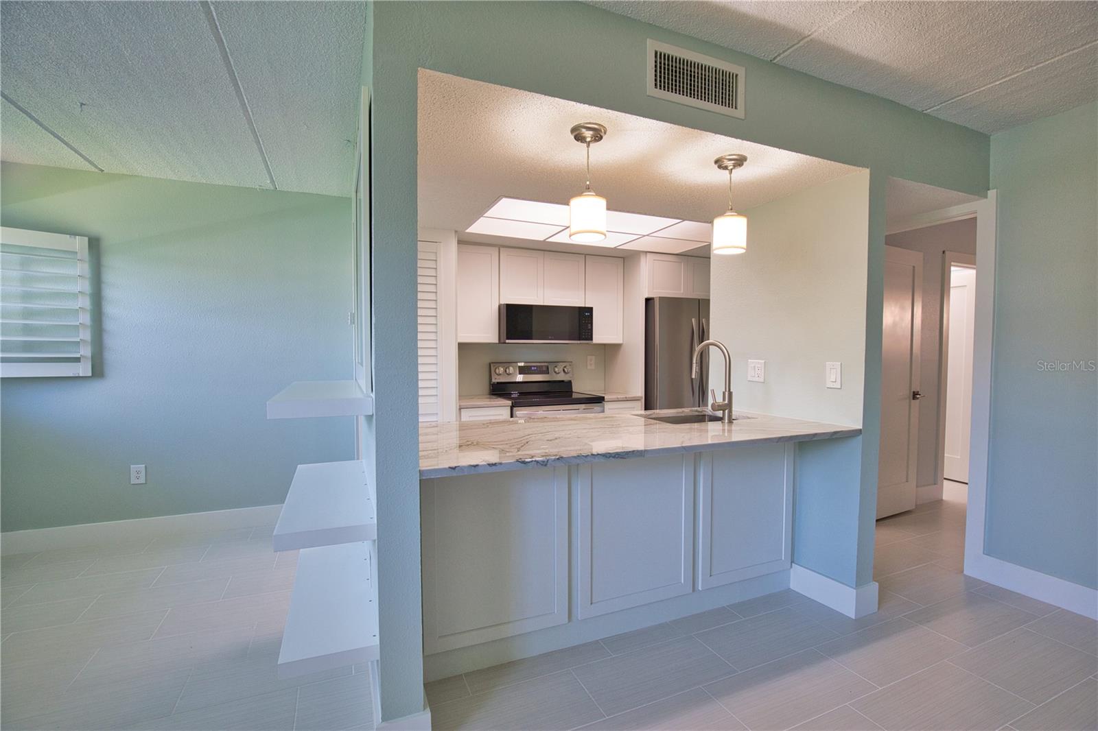 BAHIA VISTA GULF - Residential