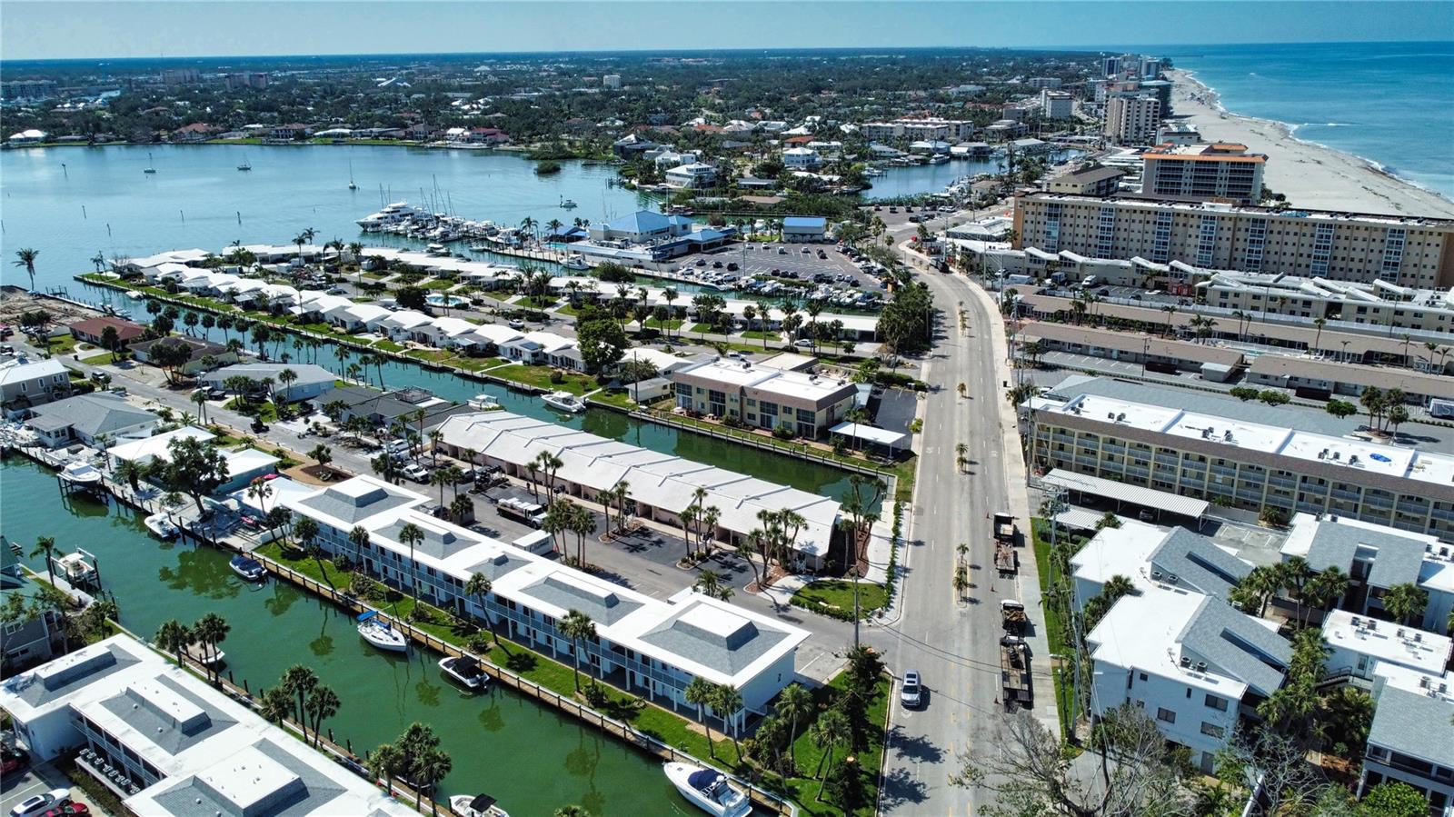 BAHIA VISTA GULF - Residential