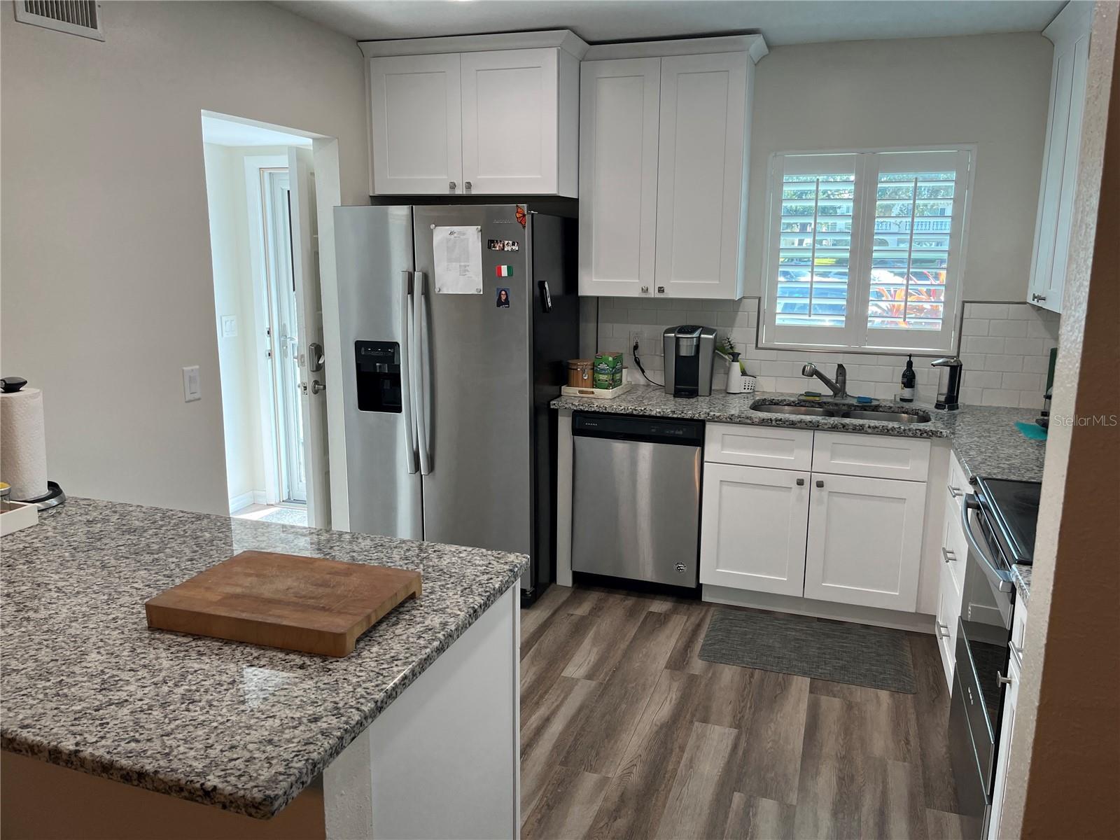 ON TOP OF THE WORLD - Residential