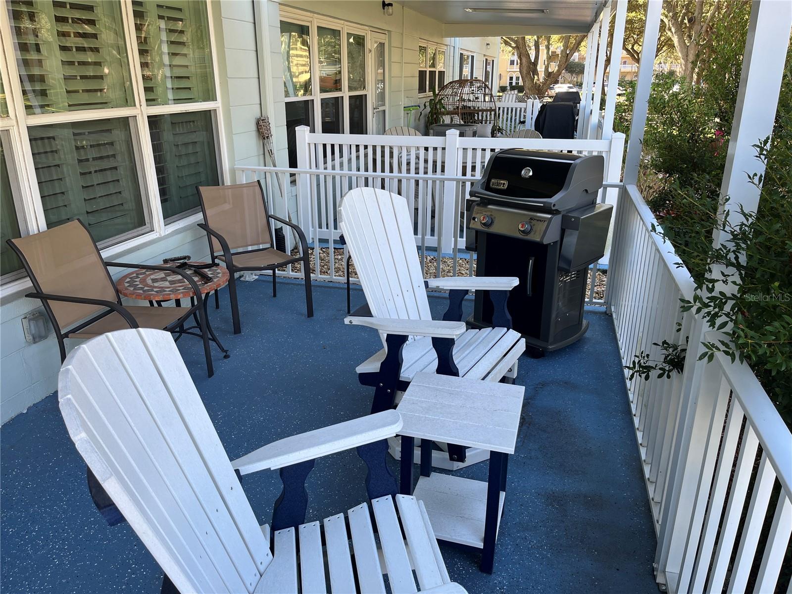 ON TOP OF THE WORLD - Residential