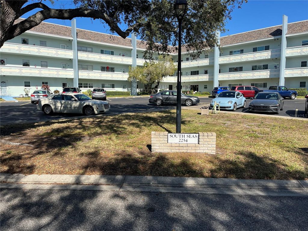 Photo of 2254 Norwegian Drive #6, Clearwater, FL 33763 (MLS # TB8457101)