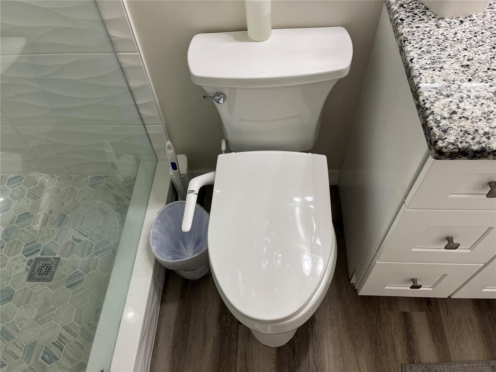 ON TOP OF THE WORLD - Residential