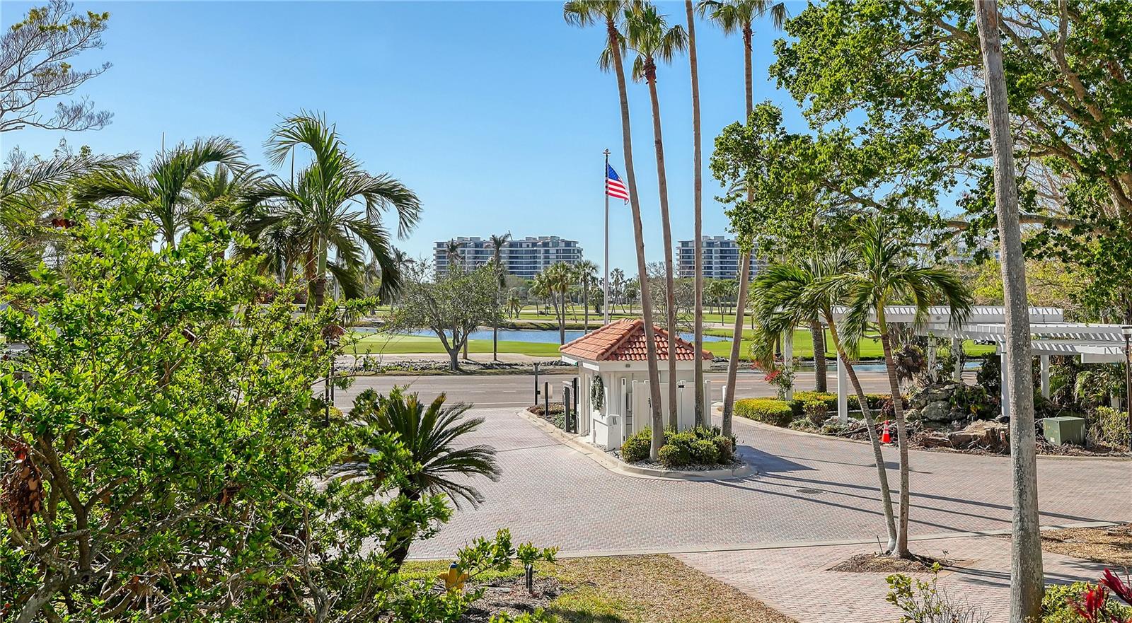TANGERINE BAY CLUB - Residential