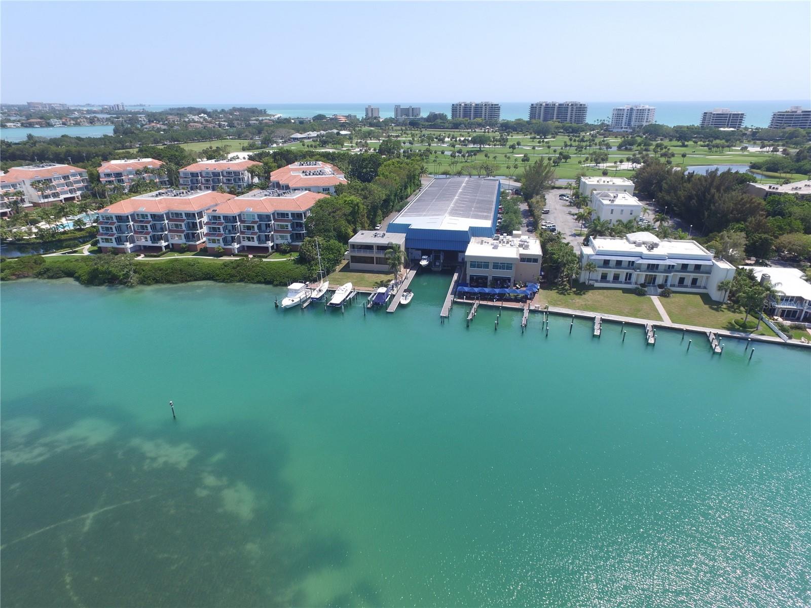 TANGERINE BAY CLUB - Residential