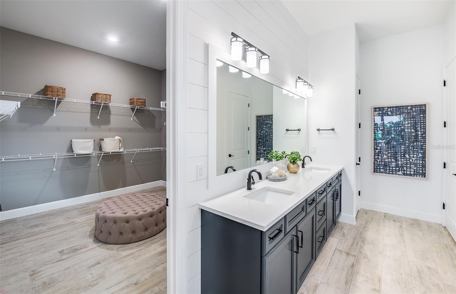 ARBOR OAKS AT THE WOODLANDS - Residential