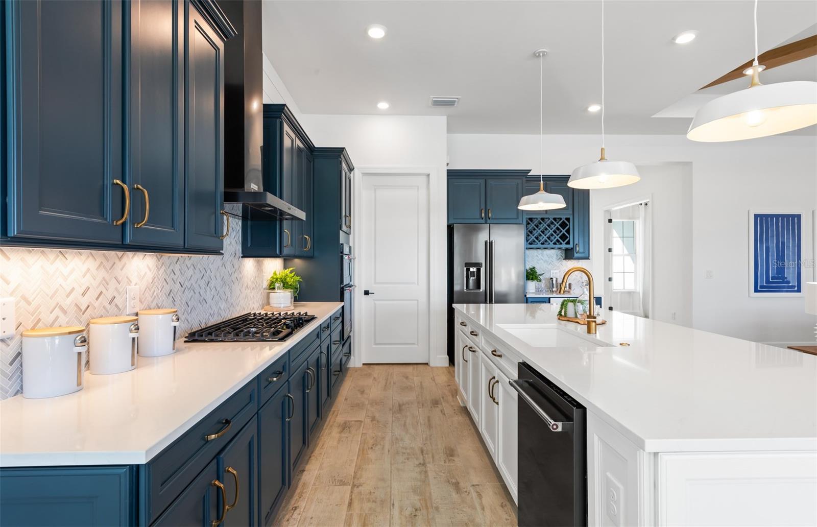ARBOR OAKS AT THE WOODLANDS - Residential
