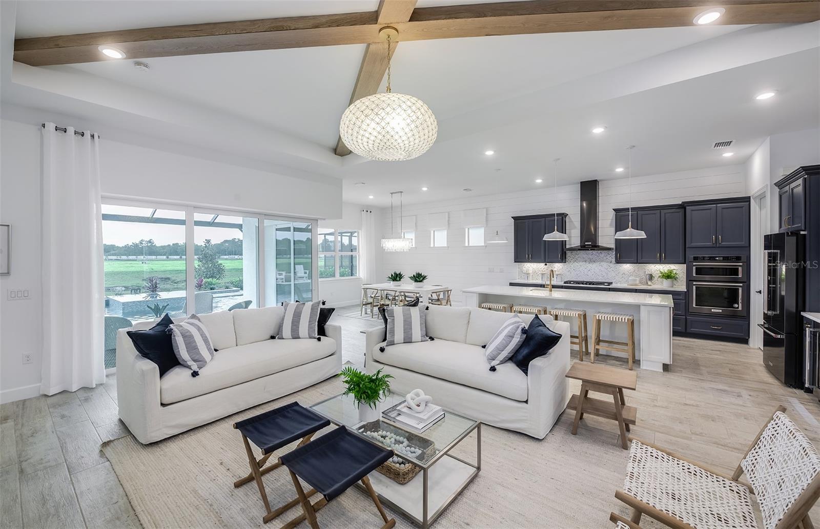 ARBOR OAKS AT THE WOODLANDS - Residential