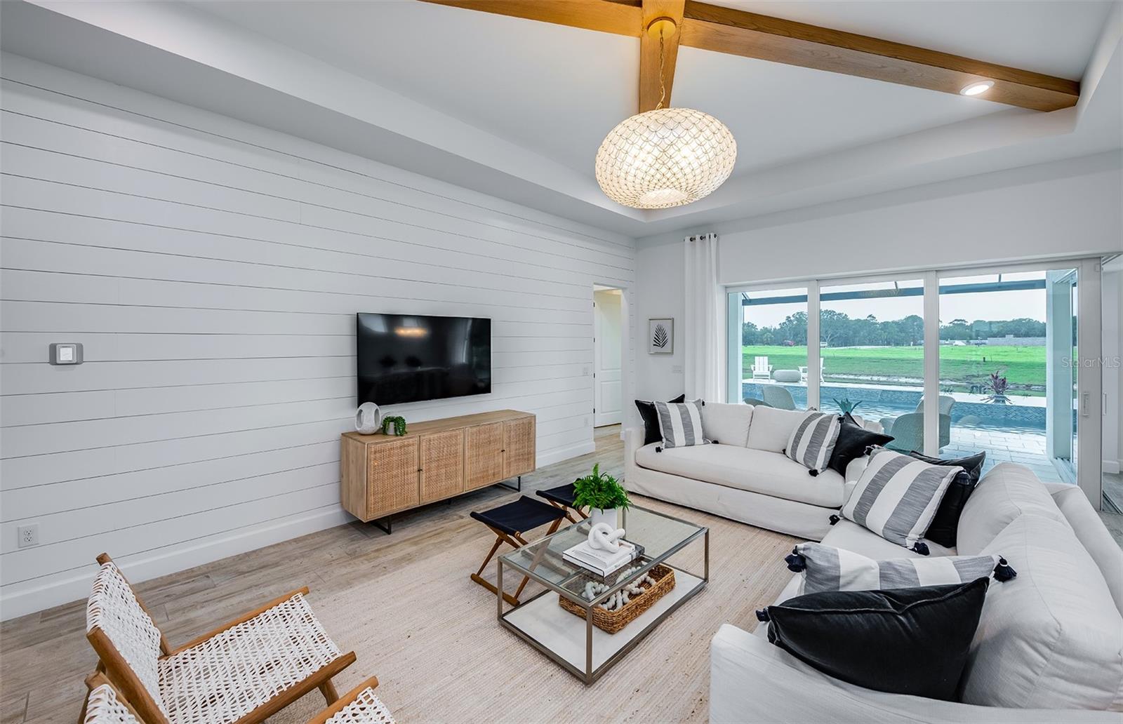 ARBOR OAKS AT THE WOODLANDS - Residential