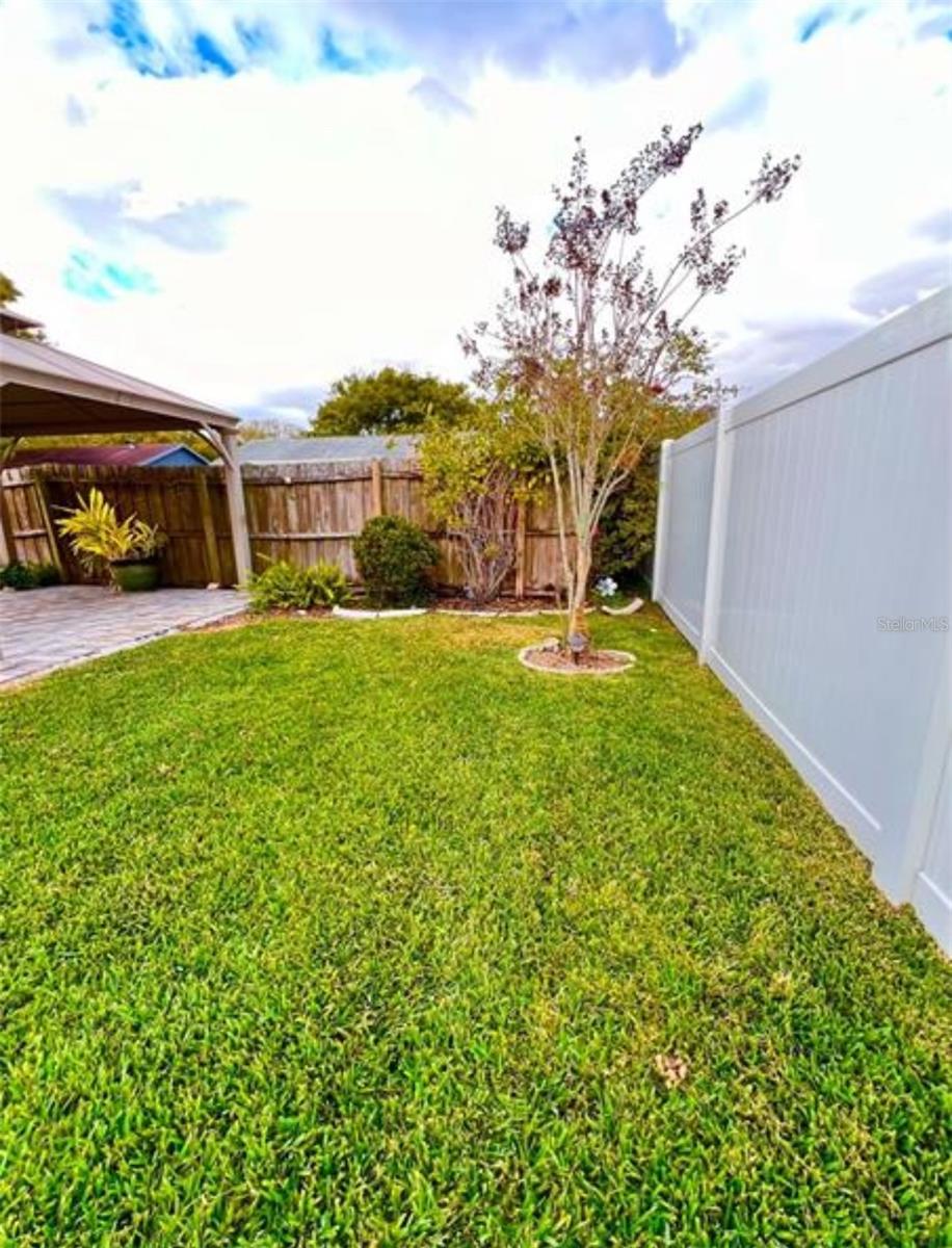 SEVEN SPGS HOMES - Residential Lease