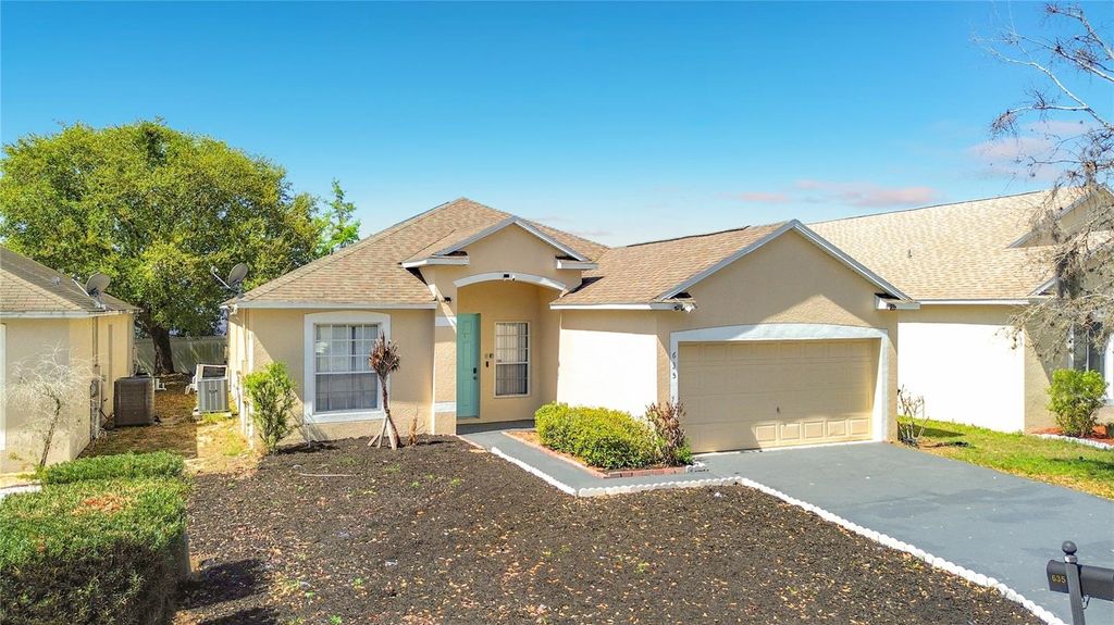 Photo of 635 Knollwood Drive, Davenport, FL 33837 (MLS # O6394795)