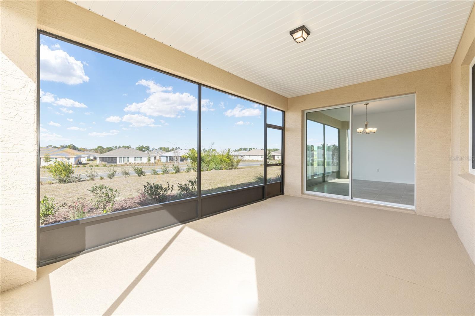 ON TOP OF THE WORLD - Residential