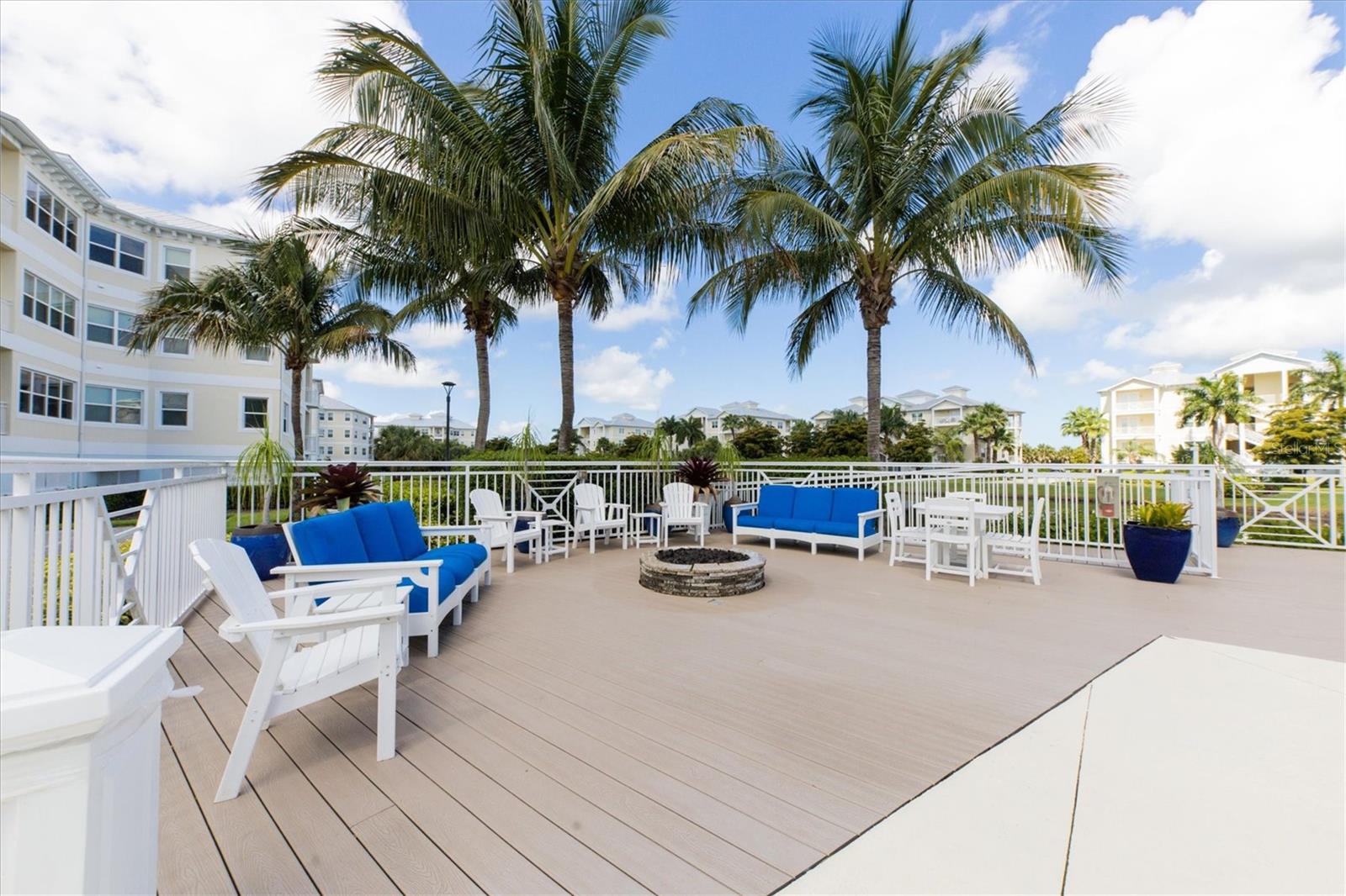 PALMA SOLA BAY CLUB PH 6 - Residential