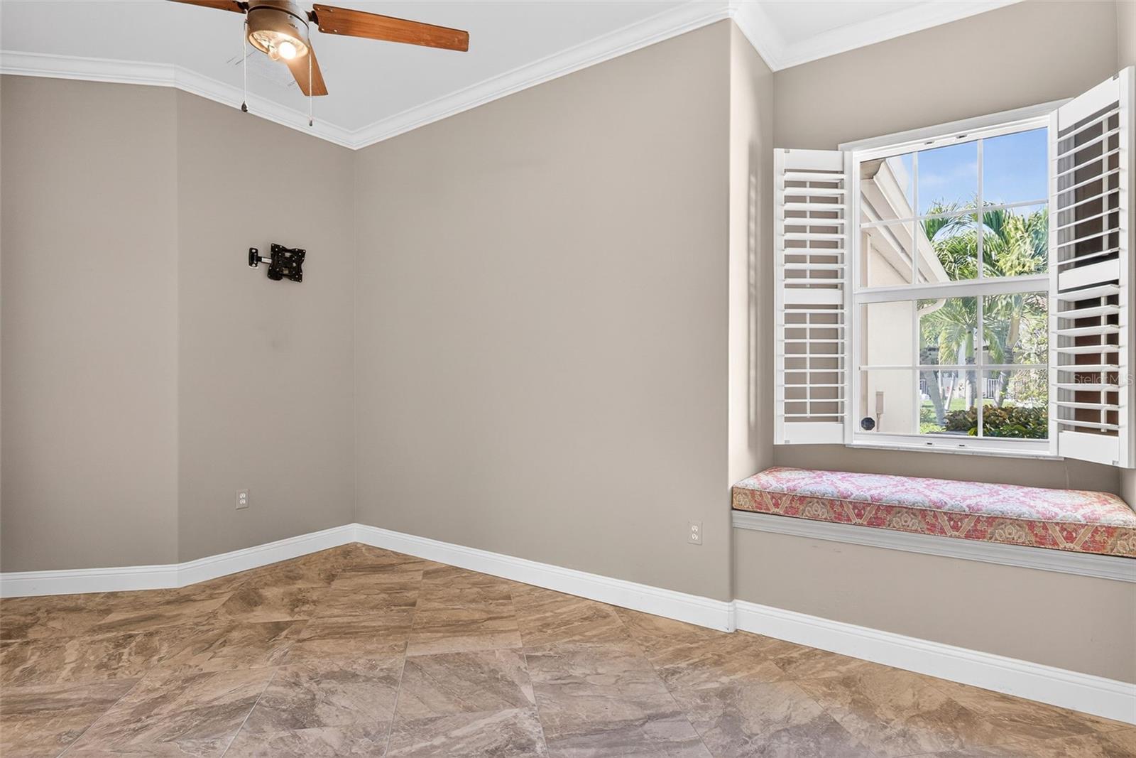 WATERS EDGE 2/PEPPERTREE POIN - Residential