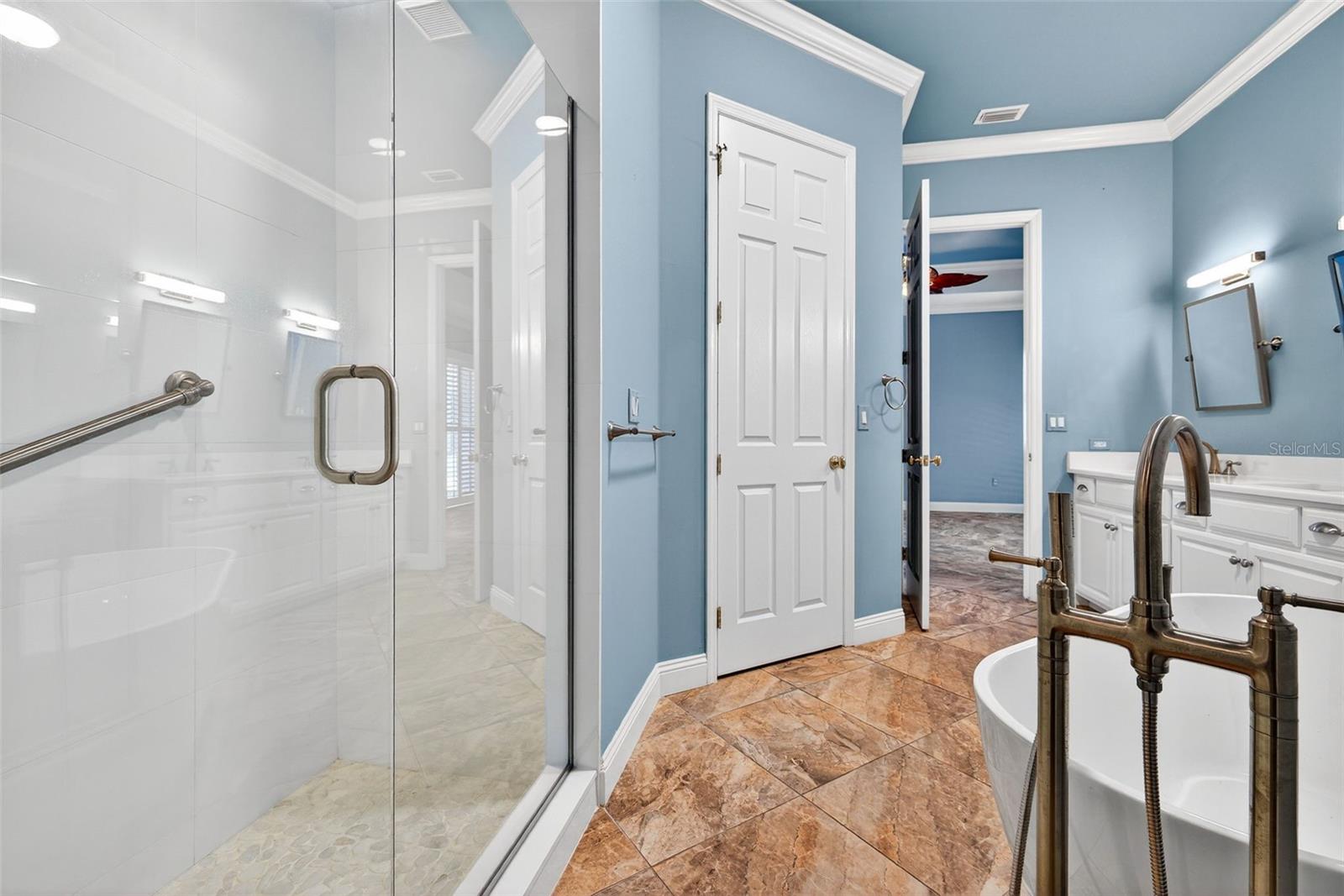 WATERS EDGE 2/PEPPERTREE POIN - Residential