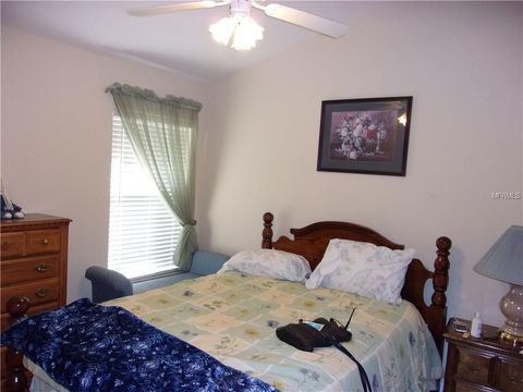 A home in LAKELAND