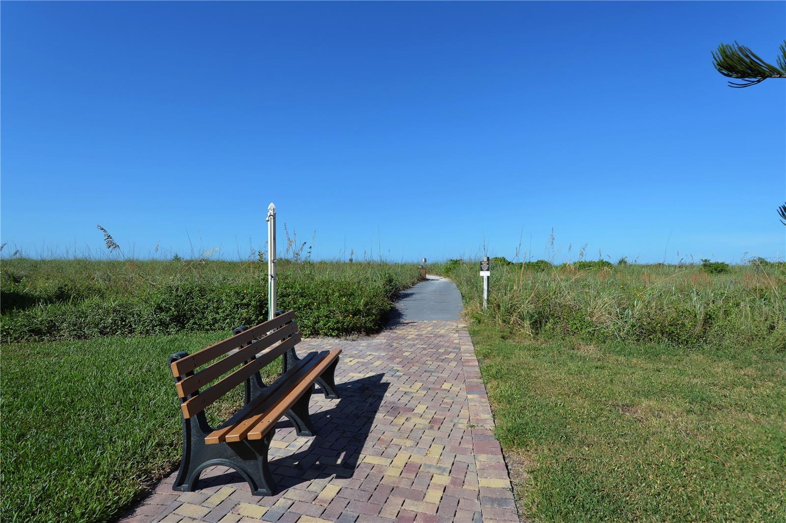 TORTUGA - Residential Lease